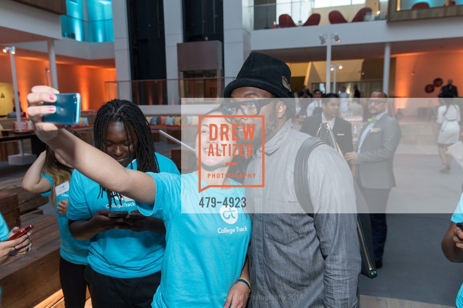 Will.I.Am, COLLEGE TRACK-old, US, September 13th, 2014, Photo #479-4923 Will.I.Am, Photo #479-4923