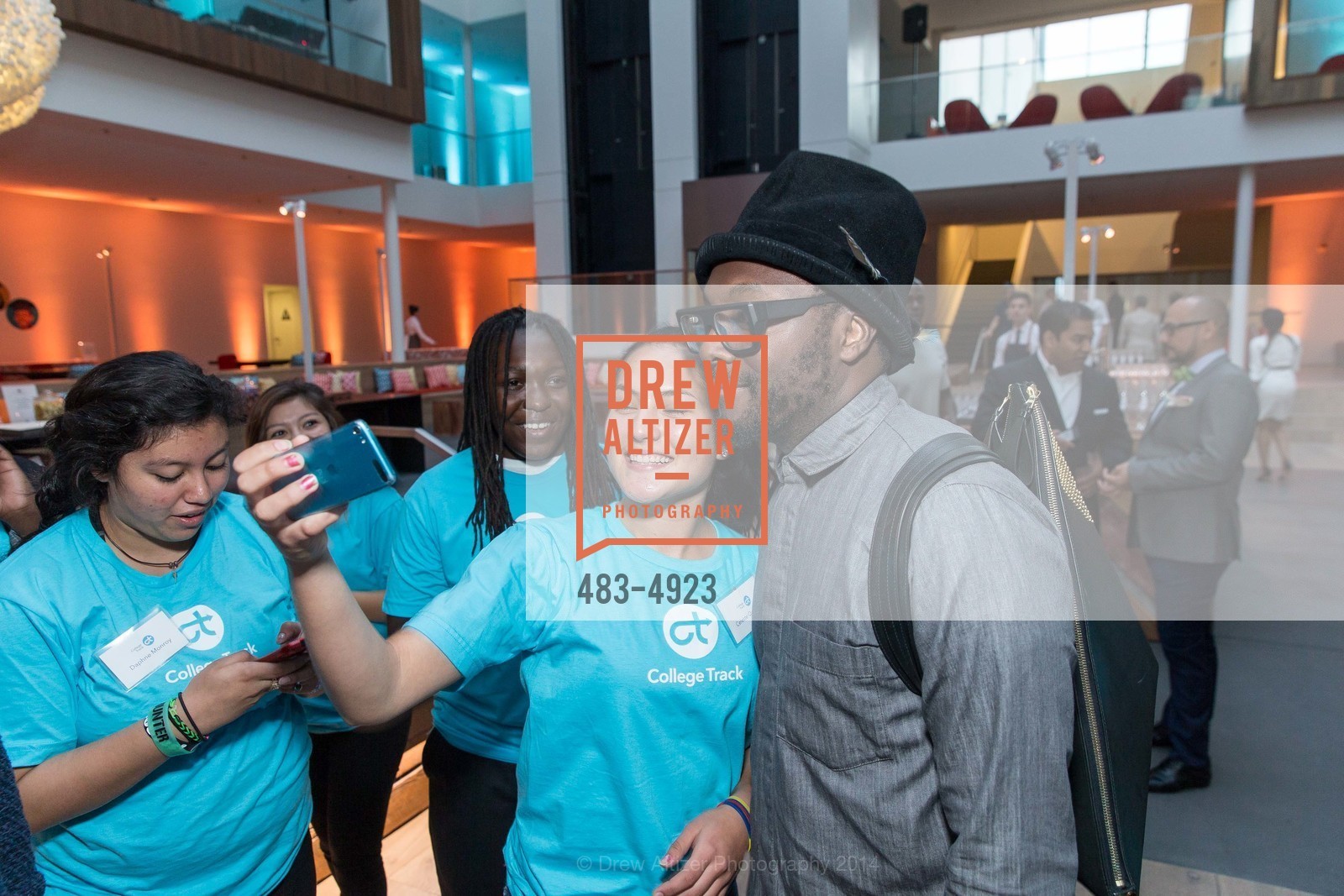 Will.I.Am, COLLEGE TRACK-old, US, September 13th, 2014, Photo #483-4923 Will.I.Am, Photo #483-4923