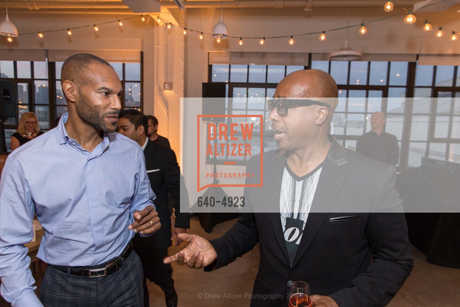 Tony Prophet, MC Hammer, COLLEGE TRACK-old, US, September 13th, 2014, Photo #640-4923 Tony Prophet, MC Hammer, Photo #640-4923