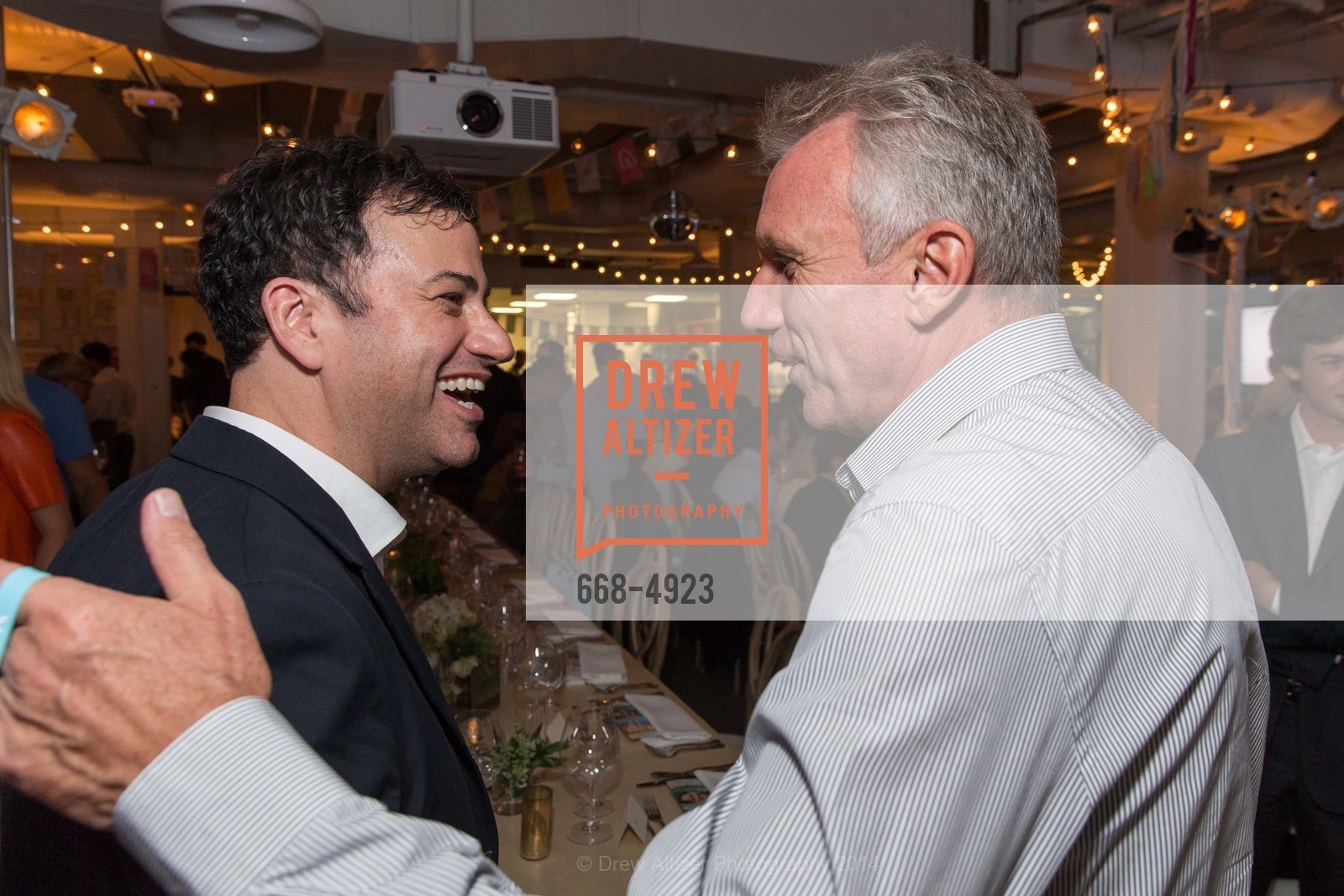 Jimmy Kimmel, Joe Montana, COLLEGE TRACK-old, US, September 13th, 2014, Photo #668-4923 Jimmy Kimmel, Joe Montana, Photo #668-4923