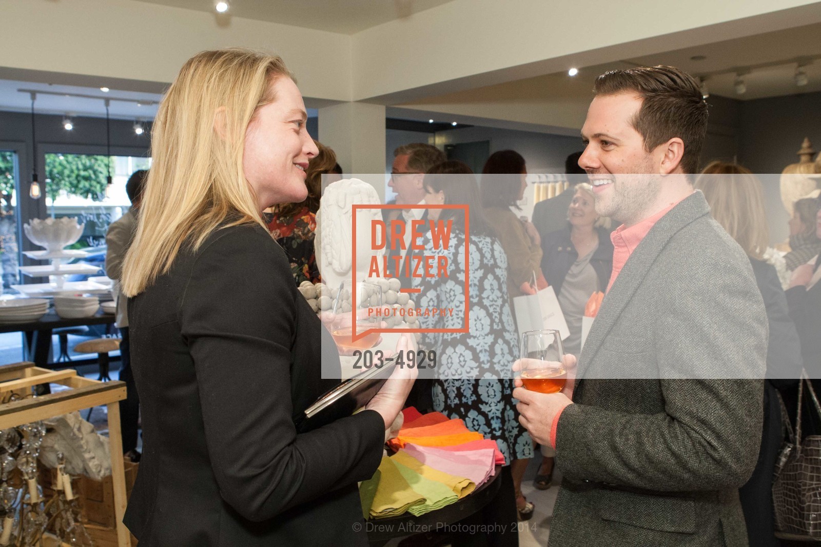 Samantha Emmerling, Matthew Hare, LINENS by JANE SCOTT HODGES Book Signing, US, April 23rd, 2014, Photo #203-4929 Samantha Emmerling, Matthew Hare, Photo #203-4929