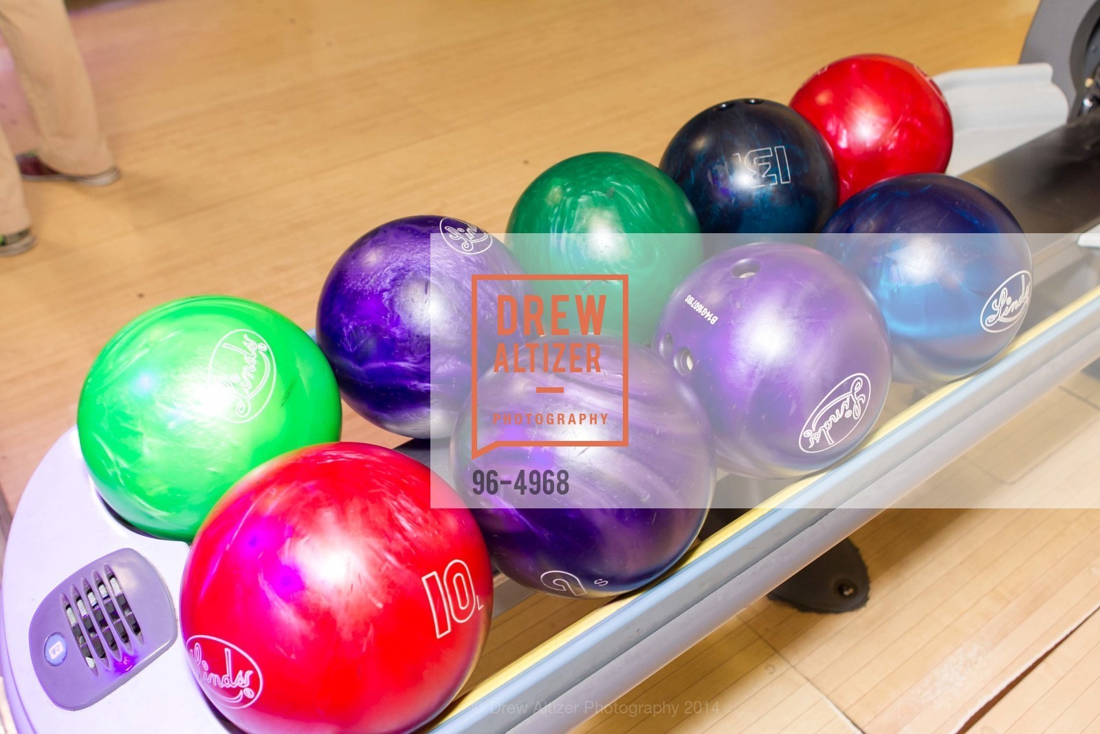 Atmosphere, SCAVULLO DESIGN & WHITESIDE MANAGEMENT Bowling Party, US, December 5th, 2014, Photo #96-4968 Atmosphere, Photo #96-4968