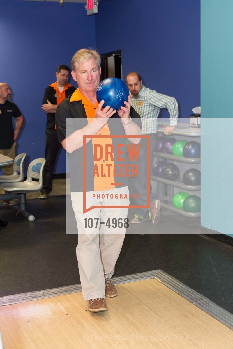 Don Horton, SCAVULLO DESIGN & WHITESIDE MANAGEMENT Bowling Party, US, December 5th, 2014, Photo #107-4968 Don Horton, Photo #107-4968
