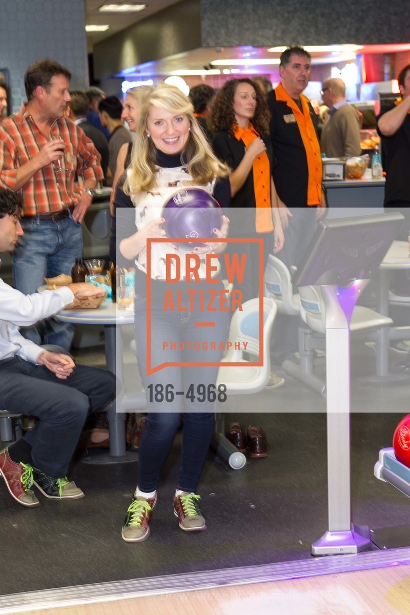 Erin Calihan, SCAVULLO DESIGN & WHITESIDE MANAGEMENT Bowling Party, US, December 5th, 2014, Photo #186-4968 Erin Calihan, Photo #186-4968