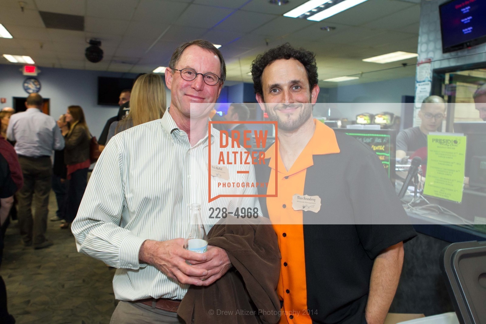 Pete Moffat, Steve Rosenberg, SCAVULLO DESIGN & WHITESIDE MANAGEMENT Bowling Party, US, December 5th, 2014, Photo #228-4968 Pete Moffat, Steve Rosenberg, Photo #228-4968