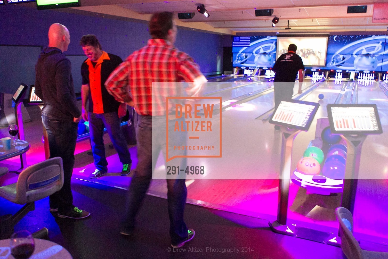 Atmosphere, SCAVULLO DESIGN & WHITESIDE MANAGEMENT Bowling Party, US, December 5th, 2014, Photo #291-4968 Atmosphere, Photo #291-4968