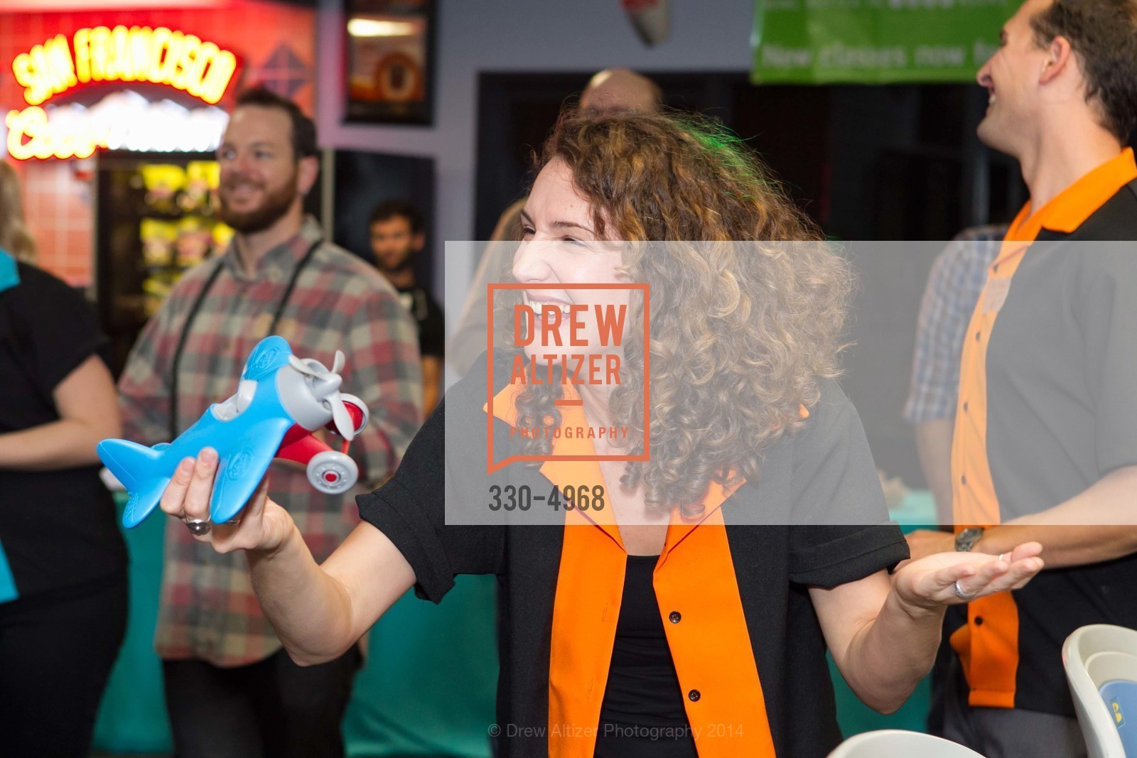 Katherine Cro, SCAVULLO DESIGN & WHITESIDE MANAGEMENT Bowling Party, US, December 5th, 2014, Photo #330-4968 Katherine Cro, Photo #330-4968