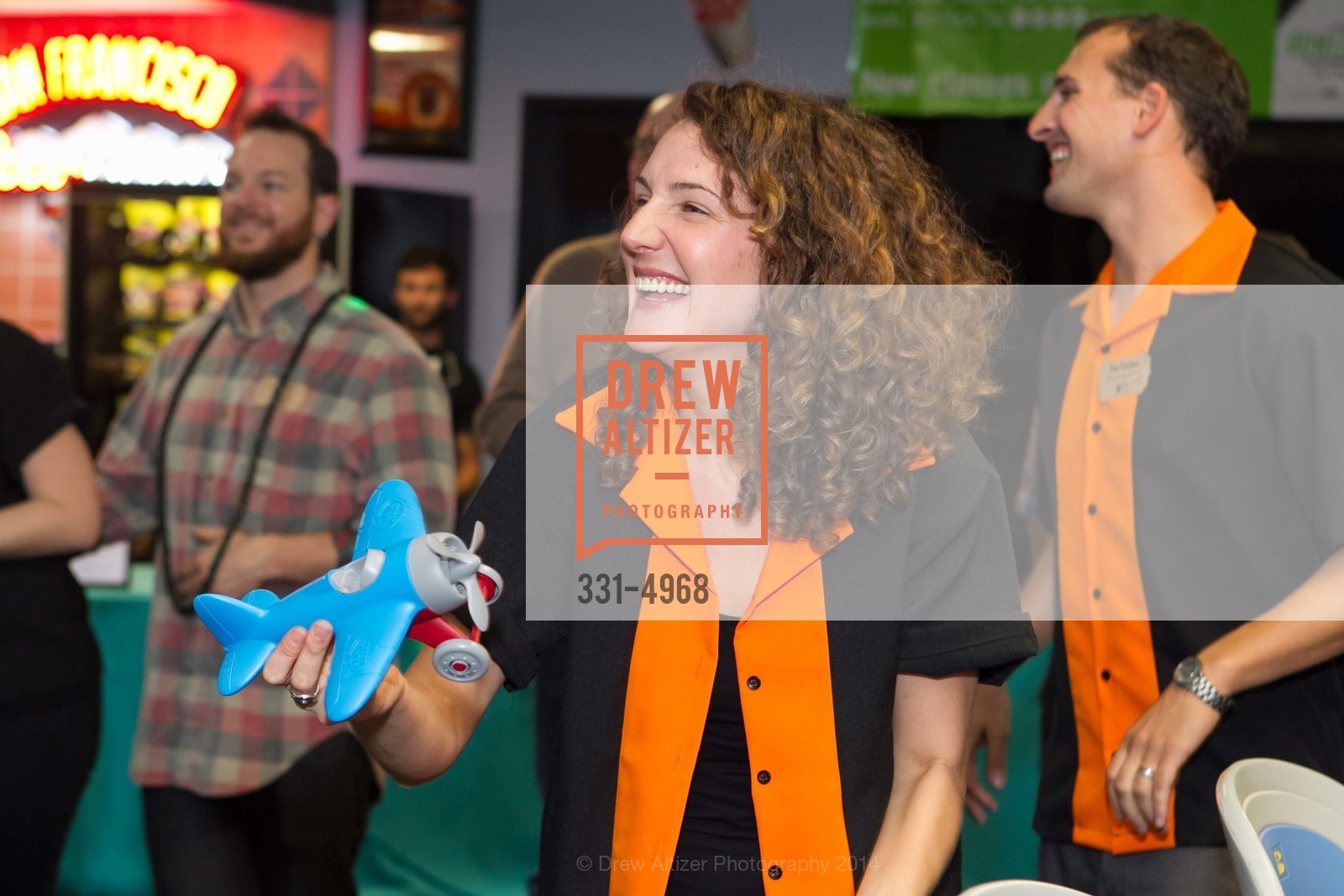 SCAVULLO DESIGN & WHITESIDE MANAGEMENT Bowling Party, US, December 5th, 2014, Photo #331-4968 Photo #331-4968