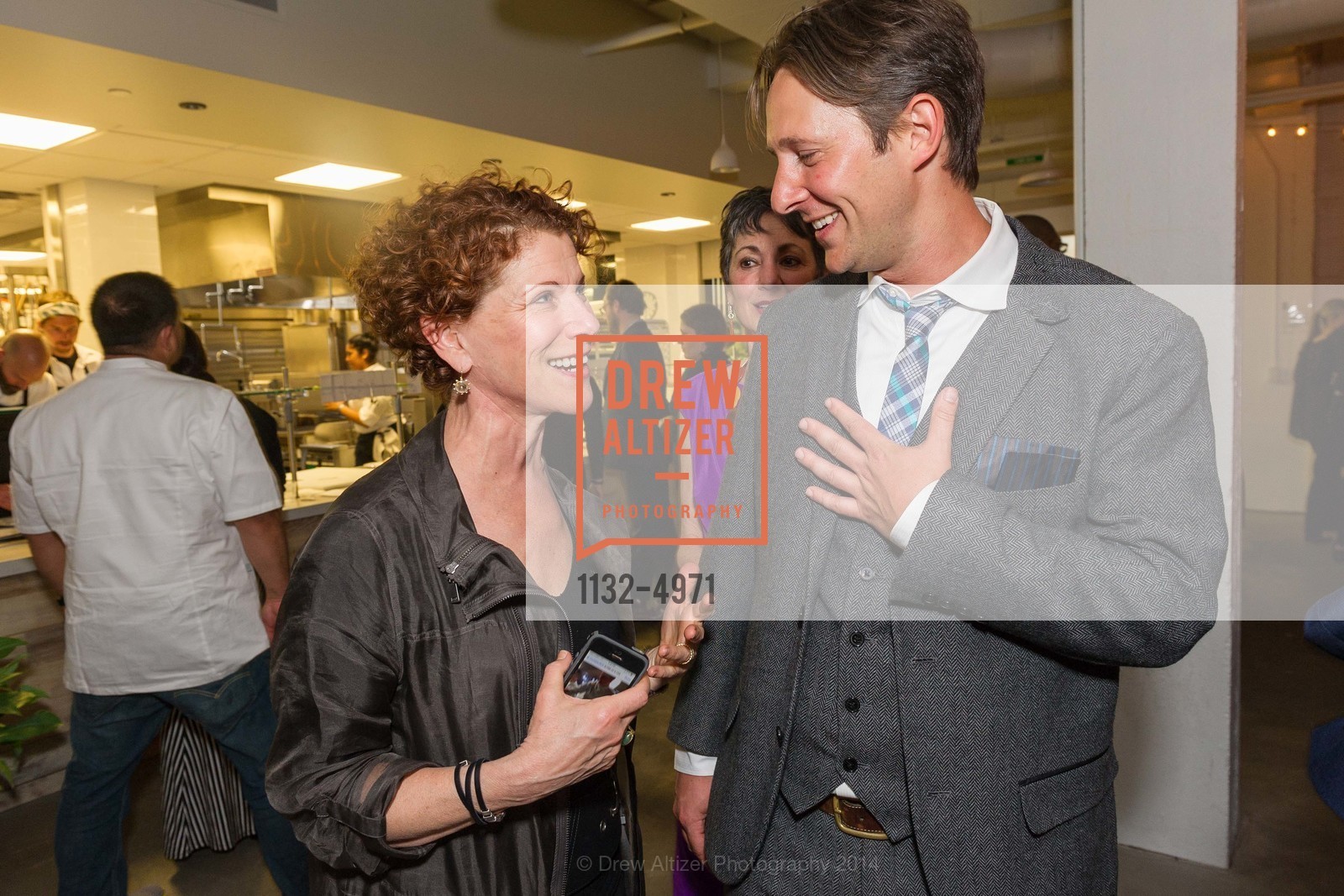 Joanne Weir, Caleb Zigas, LA COCINA'S 2nd Annual Gala, US, May 12th, 2014, Photo #1132-4971 Joanne Weir, Caleb Zigas, Photo #1132-4971