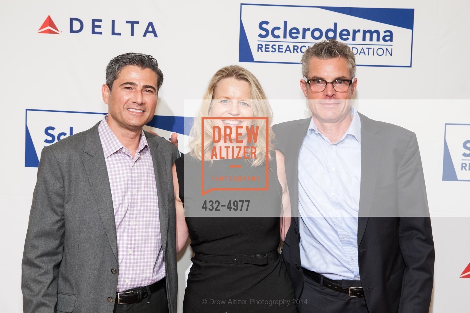 Michael Pontrelli, Amy Hewitt, Dan Berger, Cool Comedy - Hot Cuisine: A benefit for the Scleroderma Research Foundation, US, April 23rd, 2014, Photo #432-4977 Michael Pontrelli, Amy Hewitt, Dan Berger, Photo #432-4977