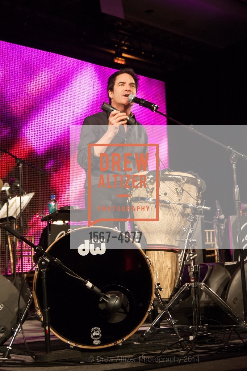 Performance By Pat Monahan (Train), Cool Comedy - Hot Cuisine: A benefit for the Scleroderma Research Foundation, US, April 23rd, 2014, Photo #1567-4977 Performance By Pat Monahan (Train), Photo #1567-4977