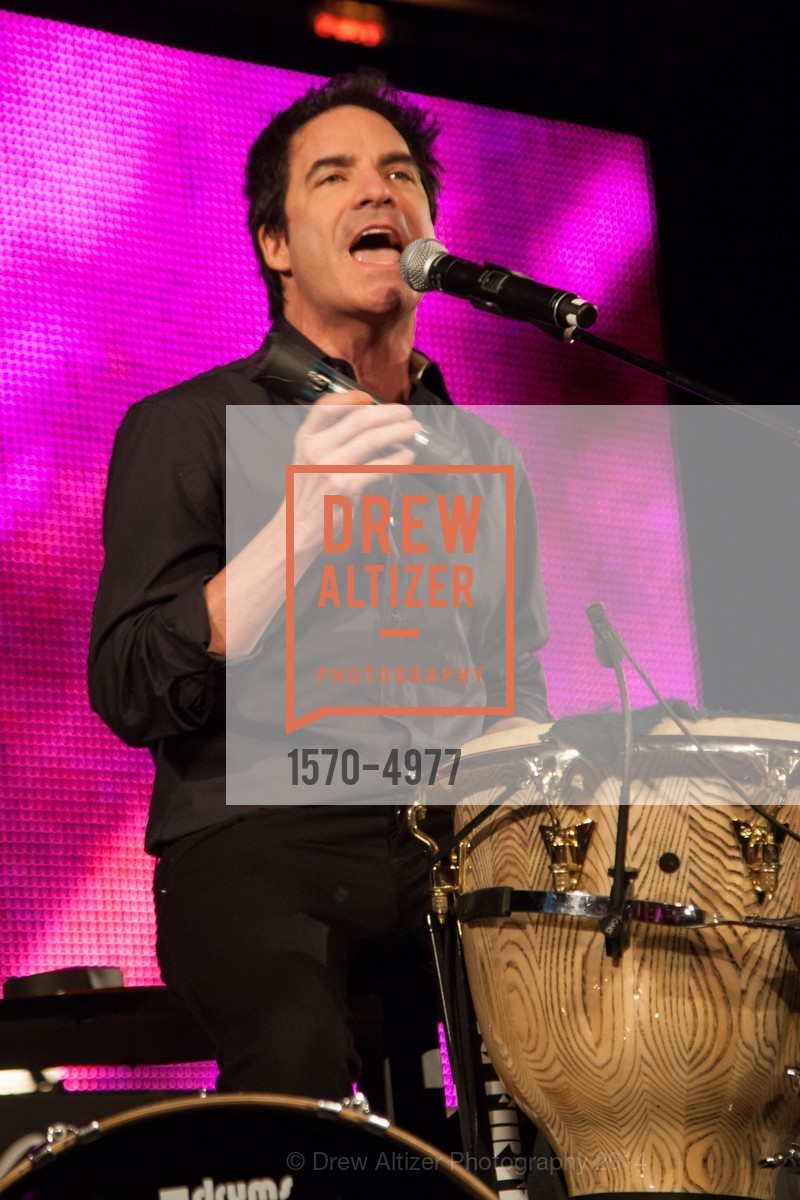Performance By Pat Monahan (Train), Cool Comedy - Hot Cuisine: A benefit for the Scleroderma Research Foundation, US, April 23rd, 2014, Photo #1570-4977 Performance By Pat Monahan (Train), Photo #1570-4977