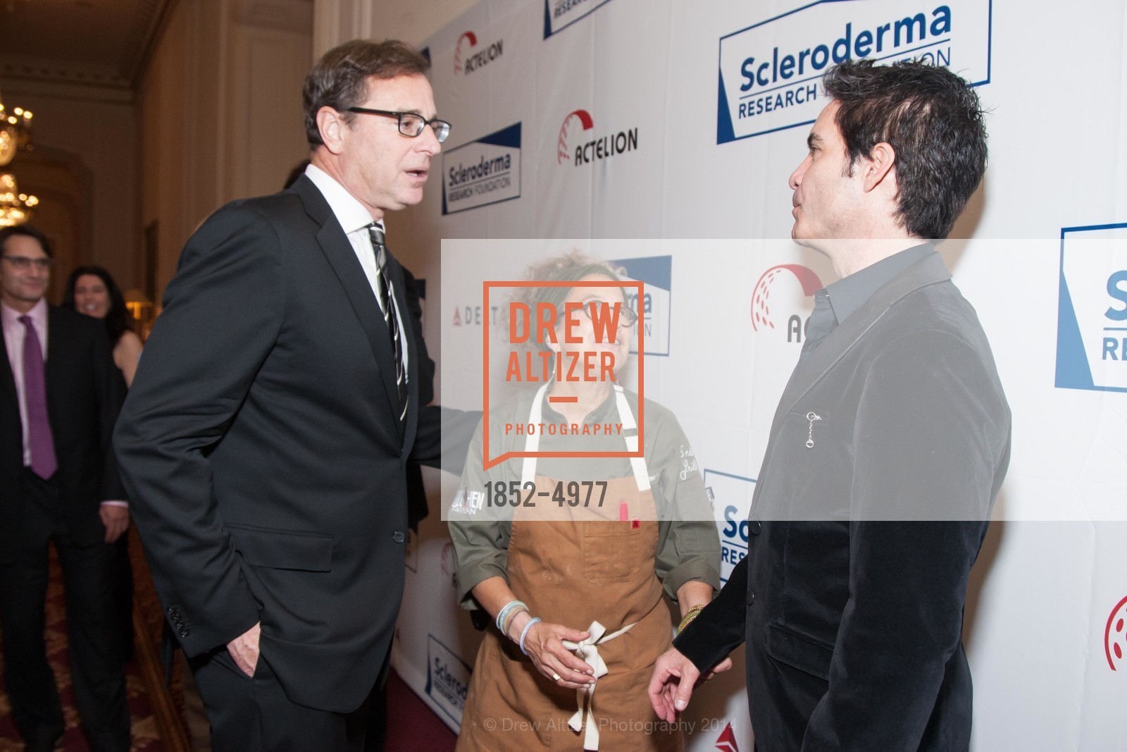 Bob Saget, Susan Feniger, Pat Monahan, Cool Comedy - Hot Cuisine: A benefit for the Scleroderma Research Foundation, US, April 23rd, 2014, Photo #1852-4977 Bob Saget, Susan Feniger, Pat Monahan, Photo #1852-4977
