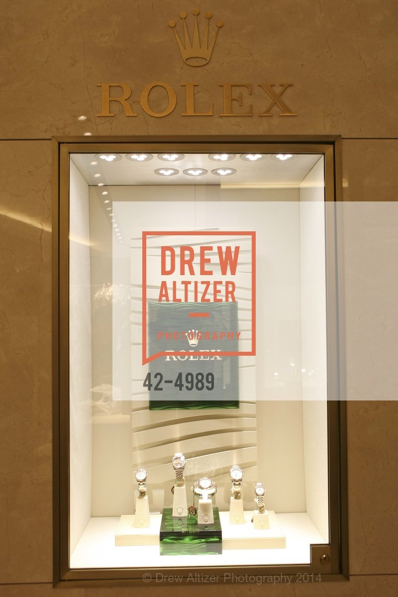 Atmosphere, SF MAGAZINE Hosts Reception at TOURNEAU ROLEX BOUTIQUE, US, December 5th, 2014, Photo #42-4989 Atmosphere, Photo #42-4989