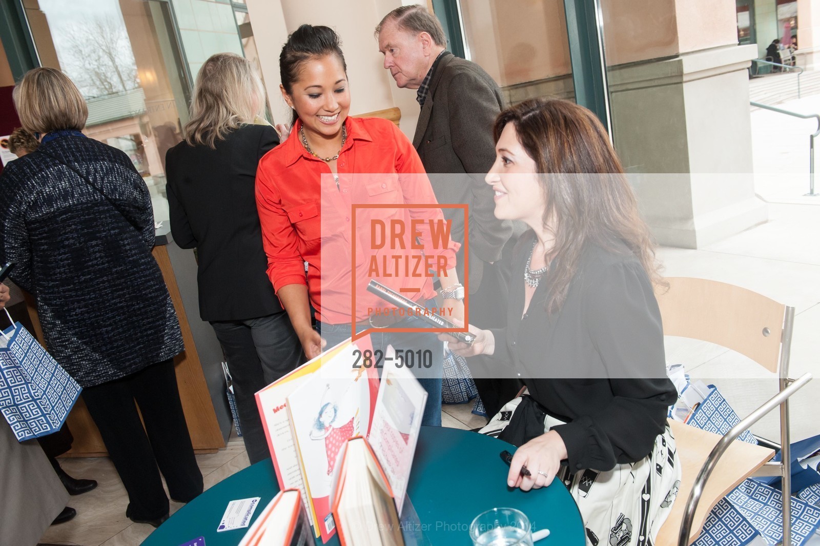 Randi Zuckerberg, THEATREWORKS Leading Ladies, US, February 8th, 2014, Photo #282-5010 Randi Zuckerberg, Photo #282-5010