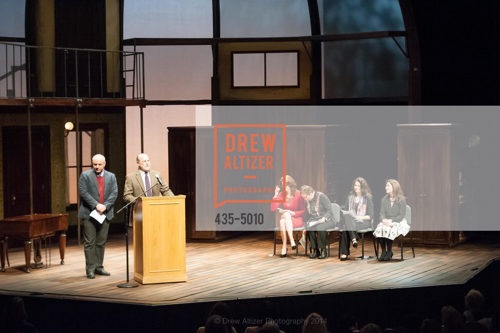 Phil Santora, Robert Kelley, THEATREWORKS Leading Ladies, US, February 8th, 2014, Photo #435-5010 Phil Santora, Robert Kelley, Photo #435-5010