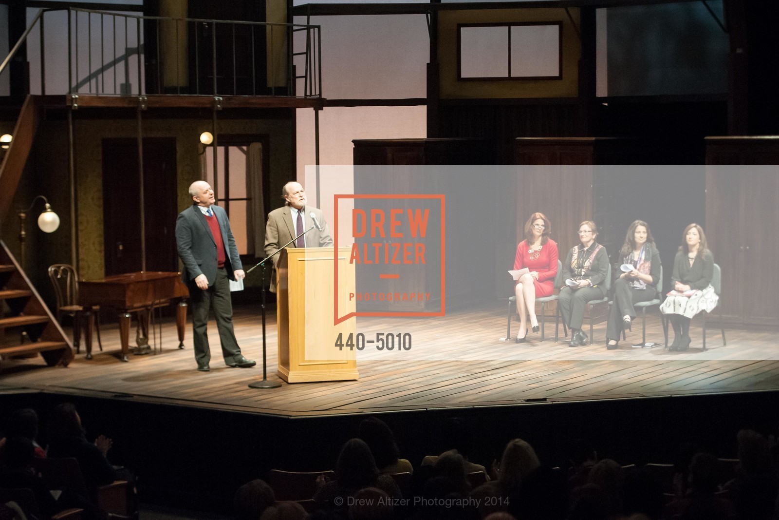 Phil Santora, Robert Kelley, Jenny Dearborn, Ann Bowers, Natalie Batalha, Randi Zuckerberg, THEATREWORKS Leading Ladies, US, February 8th, 2014, Photo #440-5010 Phil Santora, Robert Kelley, Jenny Dearborn, Ann Bowers, Natalie Batalha, Randi Zuckerberg, Photo #440-5010