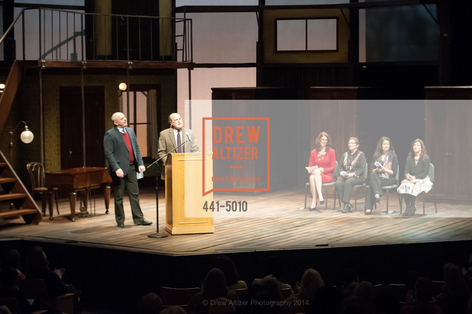 Phil Santora, Robert Kelley, Jenny Dearborn, Ann Bowers, Natalie Batalha, Randi Zuckerberg, THEATREWORKS Leading Ladies, US, February 8th, 2014, Photo #441-5010 Phil Santora, Robert Kelley, Jenny Dearborn, Ann Bowers, Natalie Batalha, Randi Zuckerberg, Photo #441-5010