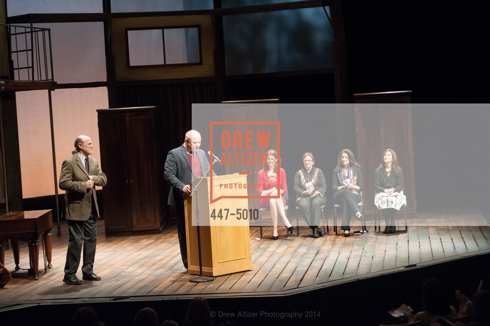 Robert Kelley, Phil Santora, Jenny Dearborn, Ann Bowers, Natalie Batalha, Randi Zuckerberg, THEATREWORKS Leading Ladies, US, February 8th, 2014, Photo #447-5010 Robert Kelley, Phil Santora, Jenny Dearborn, Ann Bowers, Natalie Batalha, Randi Zuckerberg, Photo #447-5010