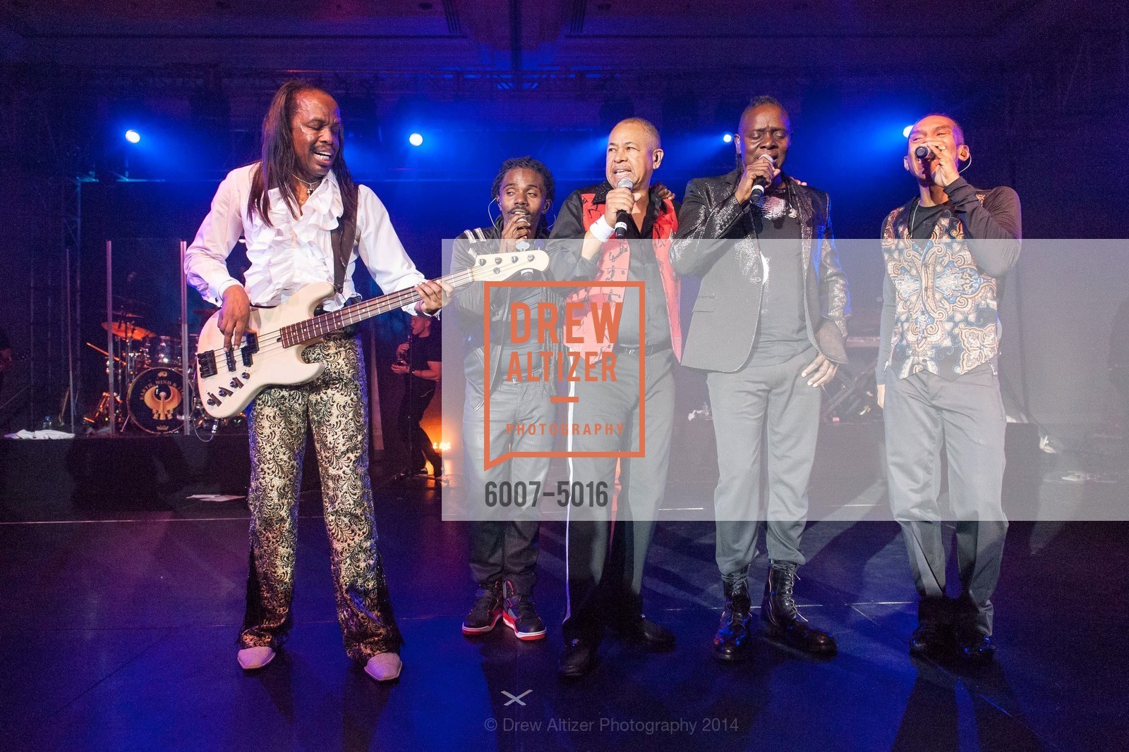 Verdine White, Ralph Johnson, Philip Bailey, David Whitwirth, ALL STARS HELPING KIDS 25th Anniversary Celebration, US, November 9th, 2014, Photo #6007-5016 Verdine White, Ralph Johnson, Philip Bailey, David Whitwirth, Photo #6007-5016