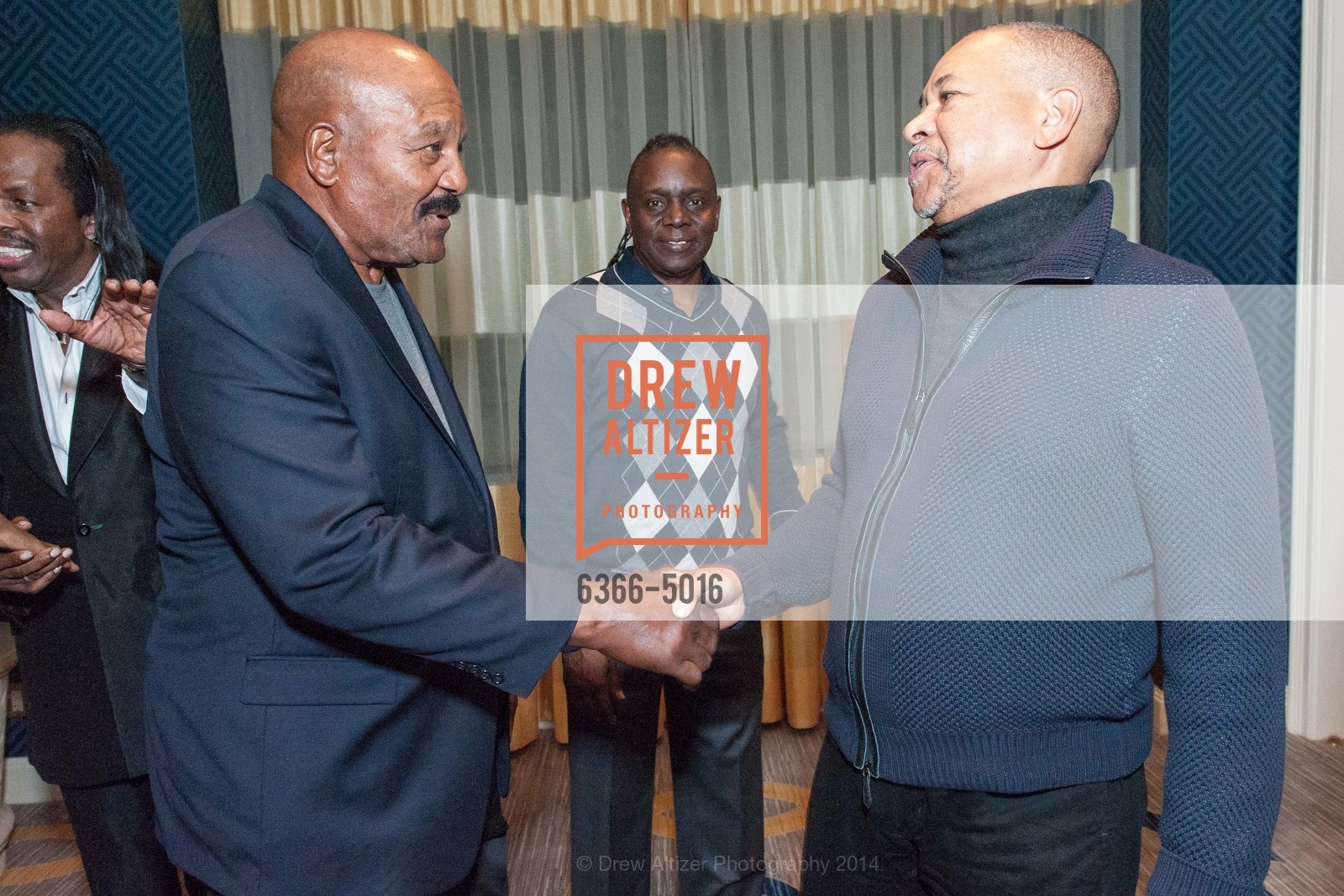 Jim Brown, Ralph Johnson, ALL STARS HELPING KIDS 25th Anniversary Celebration, US, November 9th, 2014, Photo #6366-5016 Jim Brown, Ralph Johnson, Photo #6366-5016