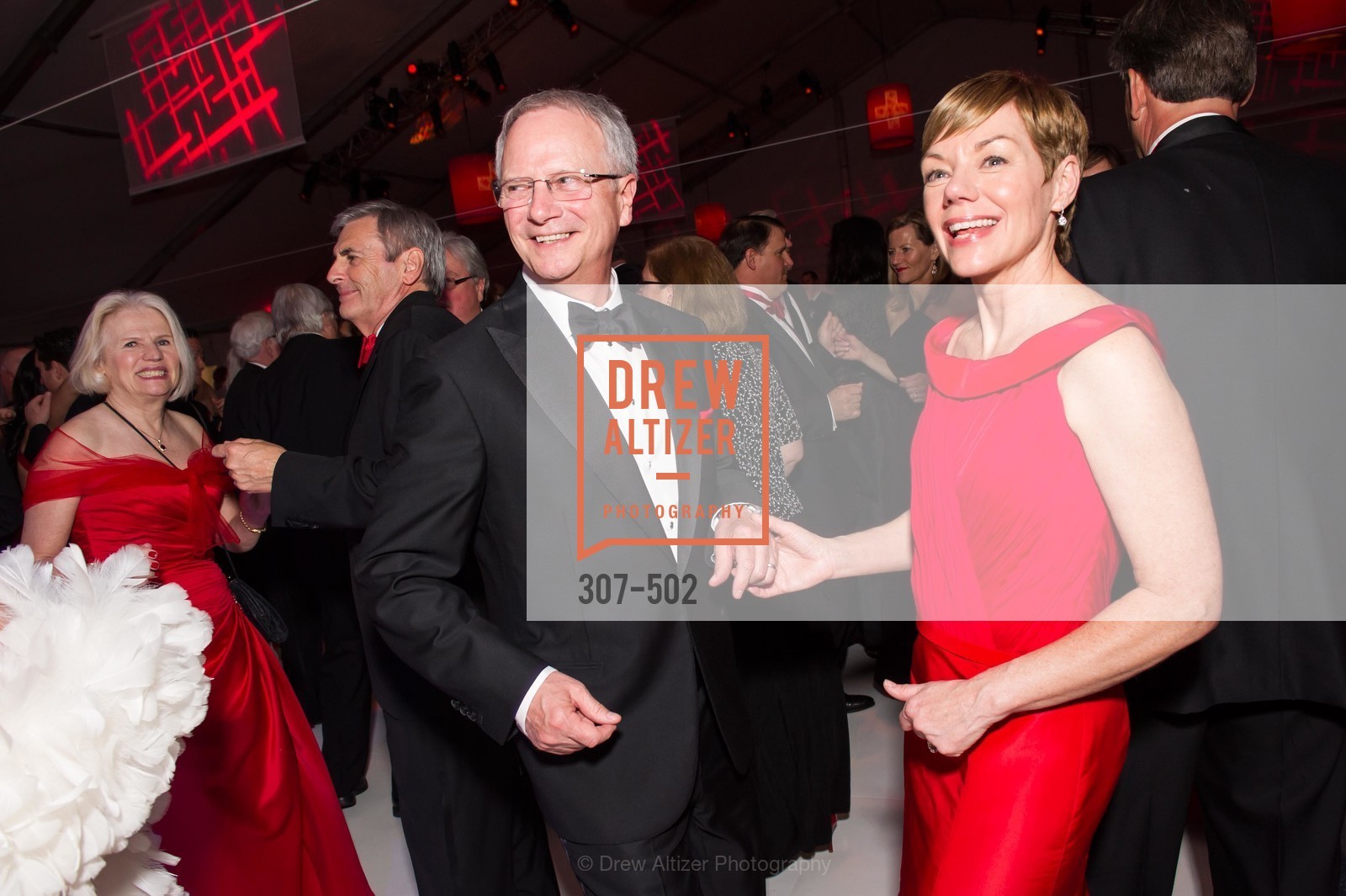 Steve McGlinn, Paula Downey, 2014 RED CROSS Gala Honoring Paula Downey as the American Red Cross Bay Area Chapter Humanitarian CEO of the Year, US. Treasure Island (The Great Lawn), April 5th, 2014,Drew Altizer, Drew Altizer Photography, full-service agency, private events, San Francisco photographer, photographer california