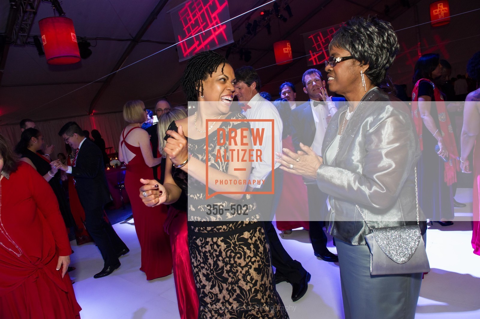 Extras, 2014 RED CROSS Gala Honoring Paula Downey as the American Red Cross Bay Area Chapter Humanitarian CEO of the Year, April 5th, 2014, Photo,Drew Altizer, Drew Altizer Photography, full-service agency, private events, San Francisco photographer, photographer california