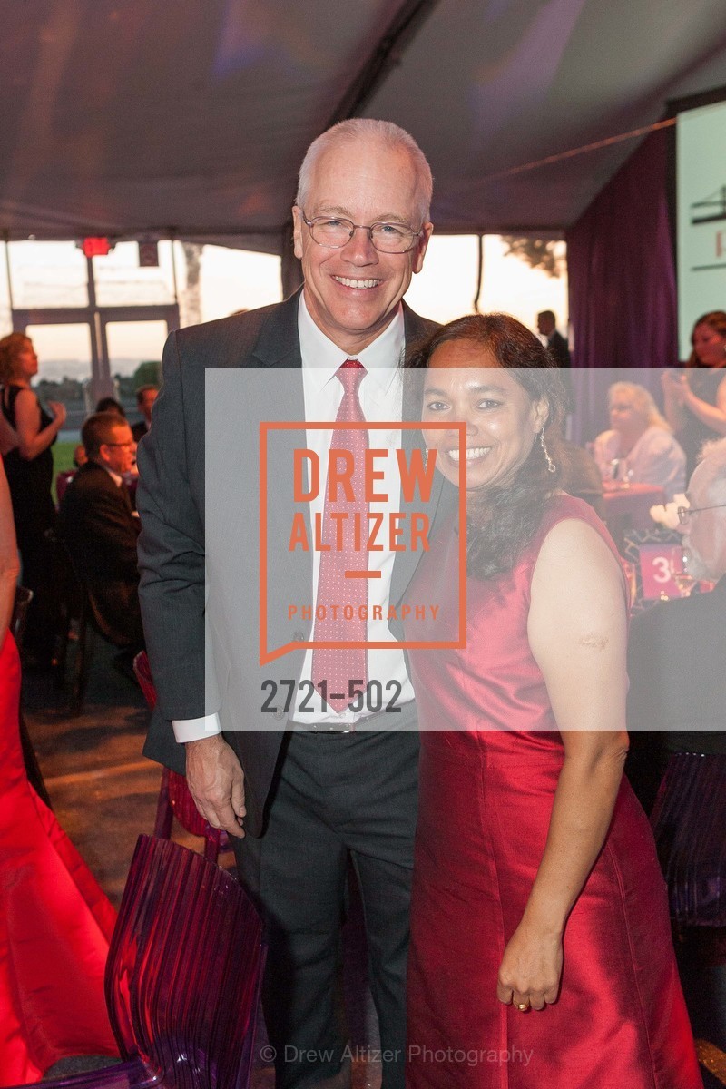 Steve McGlinn, Rosalie McGlinn, 2014 RED CROSS Gala Honoring Paula Downey as the American Red Cross Bay Area Chapter Humanitarian CEO of the Year, US. Treasure Island (The Great Lawn), April 5th, 2014