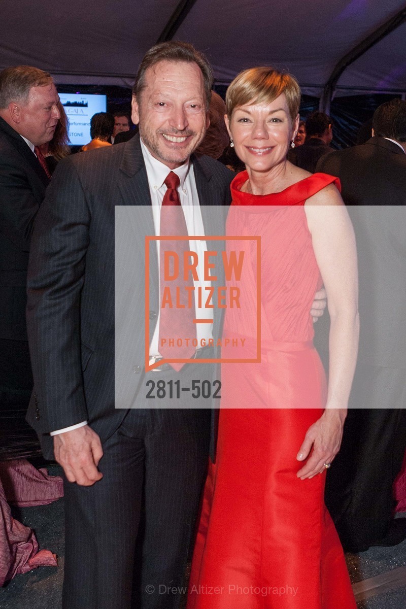 Bob Barone, Paula Downey, 2014 RED CROSS Gala Honoring Paula Downey as the American Red Cross Bay Area Chapter Humanitarian CEO of the Year, US. Treasure Island (The Great Lawn), Photo #2811-502 Bob Barone, Paula Downey, Photo #2811-502