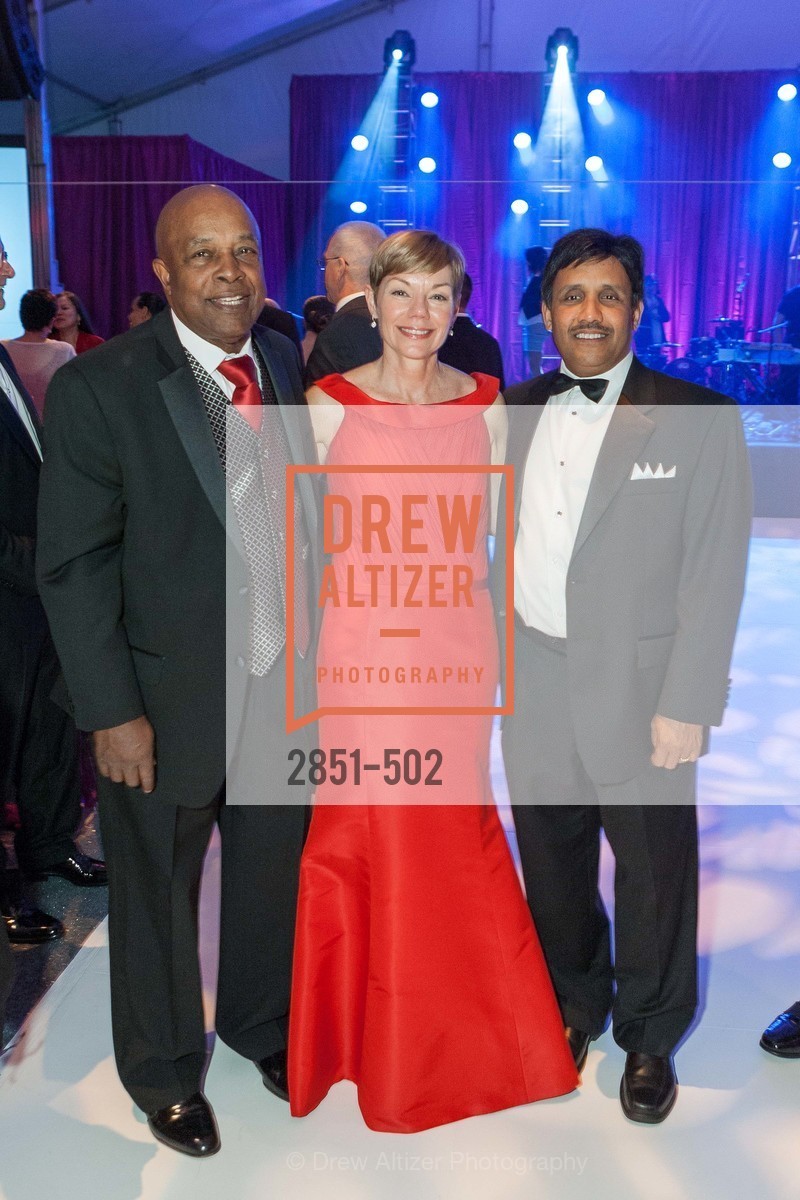 Ken Coleman, Paula Downey, Suresh Katta, 2014 RED CROSS Gala Honoring Paula Downey as the American Red Cross Bay Area Chapter Humanitarian CEO of the Year, US. Treasure Island (The Great Lawn), April 5th, 2014,Drew Altizer, Drew Altizer Photography, full-service agency, private events, San Francisco photographer, photographer california