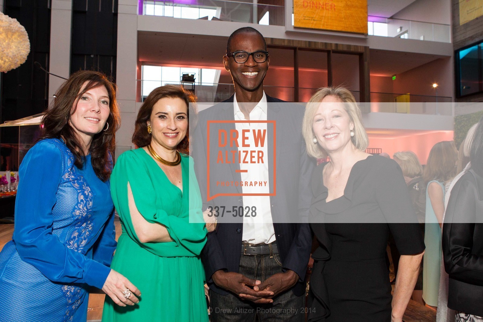 Tamera Broines, Dolly Chammas, Mark Bradford, Janet Lamkin, SFMOMA Directors Circle Dinner Sponsored by J.P. Morgan Private Bank, US, March 20th, 2014, Photo #337-5028 Tamera Broines, Dolly Chammas, Mark Bradford, Janet Lamkin, Photo #337-5028
