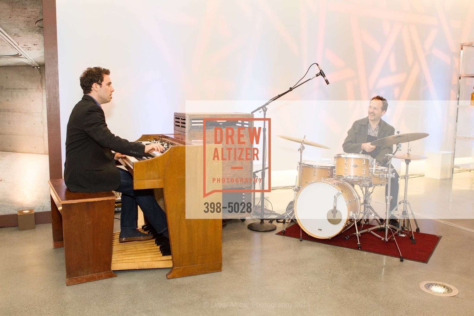 Performer, SFMOMA Directors Circle Dinner Sponsored by J.P. Morgan Private Bank, US, March 20th, 2014, Photo #398-5028 Performer, Photo #398-5028