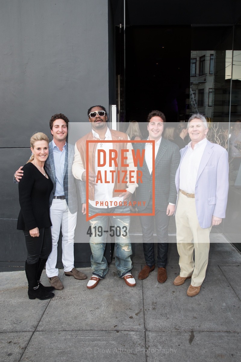 Lisa Goldman, Jason Goldman, Marshawn Lynch, Matthew Goldman, Doug Goldman, NFL CELEBRITY Bartending Event, US. US, April 7th, 2014,Drew Altizer, Drew Altizer Photography, full-service event agency, private events, San Francisco photographer, photographer California
