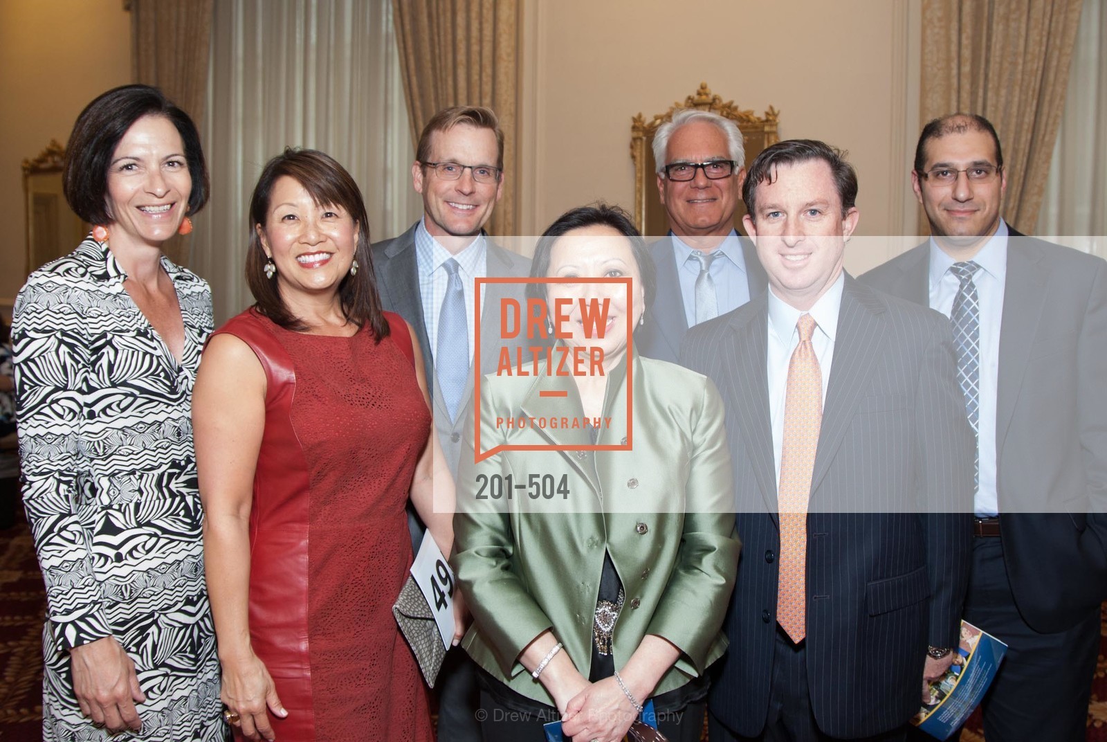 Laura Beaty, Debbie Hemmingway, Tom Beaty, Mark Casagranda, Elise Wen, Randy Peterson, Mohammad Fahmi, COMMONWEALTH CLUB'S Annual Distinguished Citizen Award Dinner, US. US, . US, Photo #201-504 Laura Beaty, Debbie Hemmingway, Tom Beaty, Mark Casagranda, Elise Wen, Randy Peterson, Mohammad Fahmi, Photo #201-504