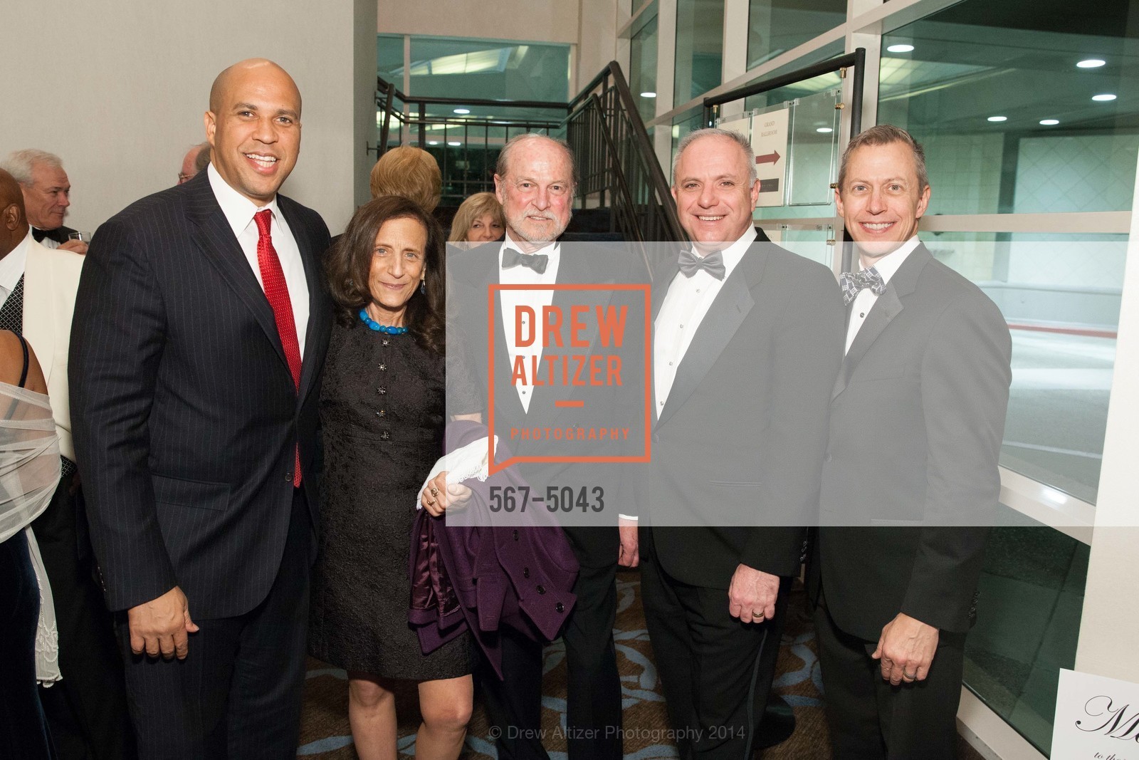 Cory Booker, Jody Maxmin, Robert Kelley, Phil Santora, Christian Asher, THEATREWORKS 45th Anniversary Celebration, US, November 9th, 2014, Photo #567-5043 Cory Booker, Jody Maxmin, Robert Kelley, Phil Santora, Christian Asher, Photo #567-5043
