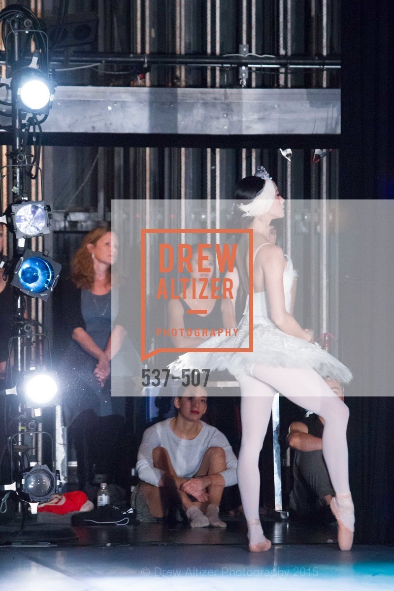 Backstage, Cancer Prevention Institute of California Presents DanceFAR, YBCA Theatre and Forum. 701 Mission Street, November 10th, 2015,Drew Altizer, Drew Altizer Photography, full-service agency, private events, San Francisco photographer, photographer california