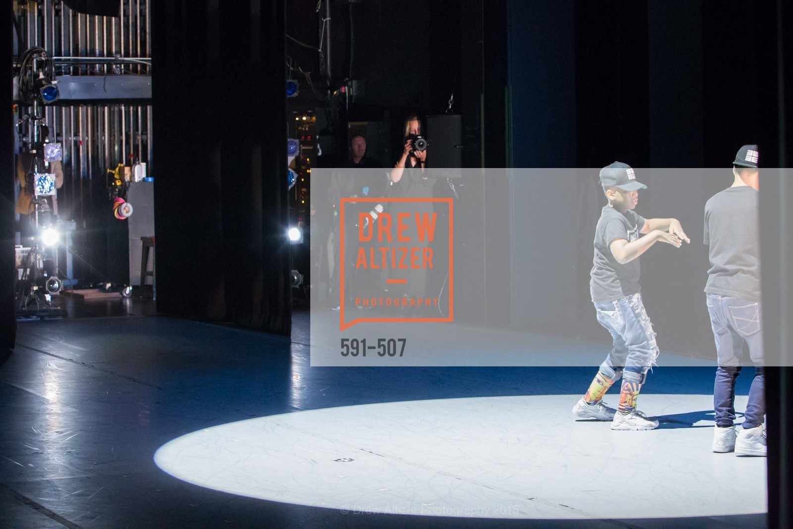 Backstage, Cancer Prevention Institute of California Presents DanceFAR, YBCA Theatre and Forum. 701 Mission Street, November 10th, 2015,Drew Altizer, Drew Altizer Photography, full-service agency, private events, San Francisco photographer, photographer california