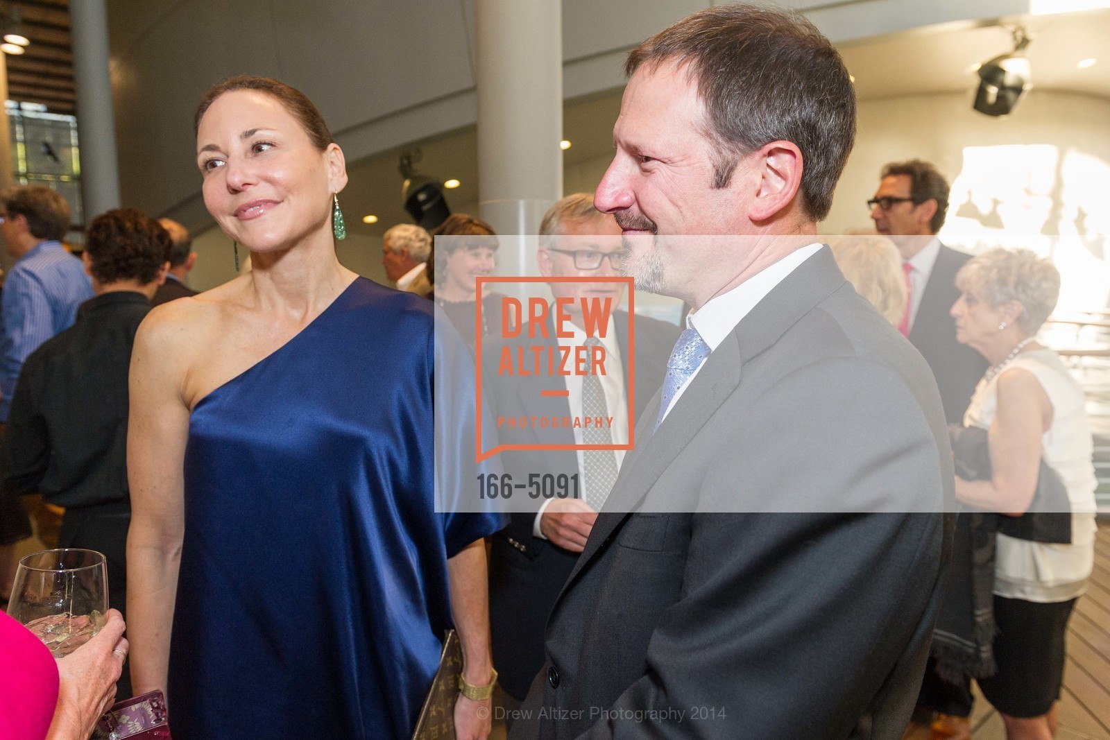 Sloan Klein, Robert Klein, COMPASS FAMILY SERVICES Centenial Gala, US, May 13th, 2014, Photo #166-5091 Sloan Klein, Robert Klein, Photo #166-5091