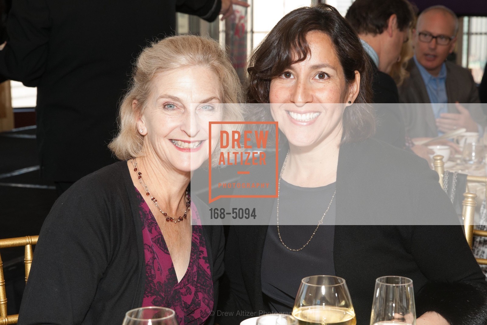 Rachel Parker, Sheila Sigal, SF OPERA GUILD Annual Meeting & Luncheon, US, November 11th, 2014, Photo #168-5094 Rachel Parker, Sheila Sigal, Photo #168-5094