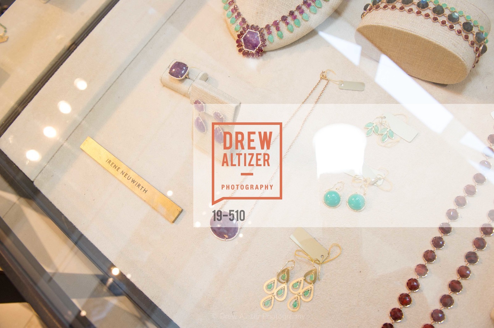 Atmosphere, BARNEY'S NEW YORK, Irene Neuwirth, JC Obando, Troy Surratt and THE TIPPING POINT COMMUNITY Chair Committe Host a Cocktail Party, US. US, April 9th, 2014,Drew Altizer, Drew Altizer Photography, full-service agency, private events, San Francisco photographer, photographer california