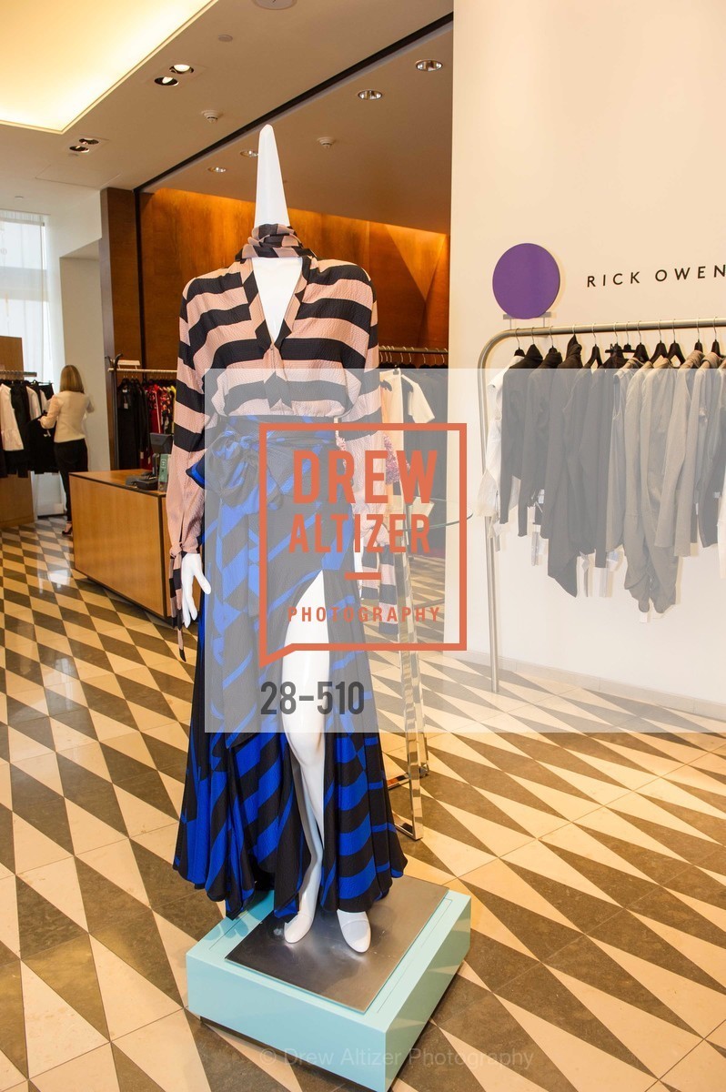 Atmosphere, BARNEY'S NEW YORK, Irene Neuwirth, JC Obando, Troy Surratt and THE TIPPING POINT COMMUNITY Chair Committe Host a Cocktail Party, US. US, April 9th, 2014,Drew Altizer, Drew Altizer Photography, full-service agency, private events, San Francisco photographer, photographer california