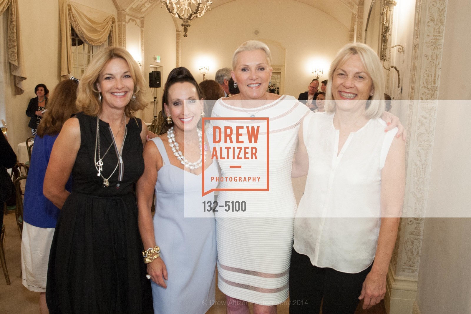 Cheryl Savage, Toni Wolfson, Christy Hassell, CJ van Pelt, TONI WOLFSON Presents PRINCESS DIALTA ALLIATA & her Book "My Mother, My Father and His Wife Hortense", US, July 24th, 2014, Photo #132-5100 Cheryl Savage, Toni Wolfson, Christy Hassell, CJ van Pelt, Photo #132-5100