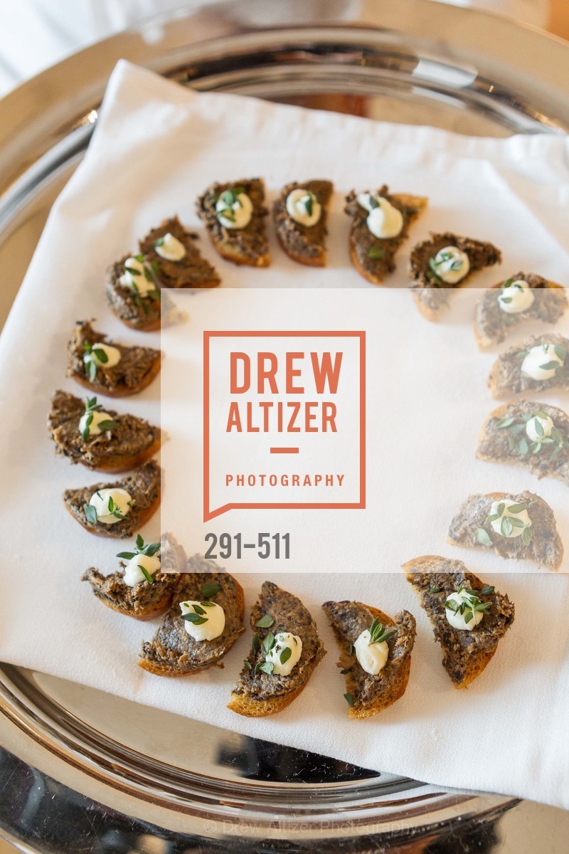 Atmosphere, CHRISTIE'S Preview to Benefit CalArts School of Art, US. Hedge Gallery 501 Pacific Avenue, April 9th, 2014,Drew Altizer, Drew Altizer Photography, full-service agency, private events, San Francisco photographer, photographer california