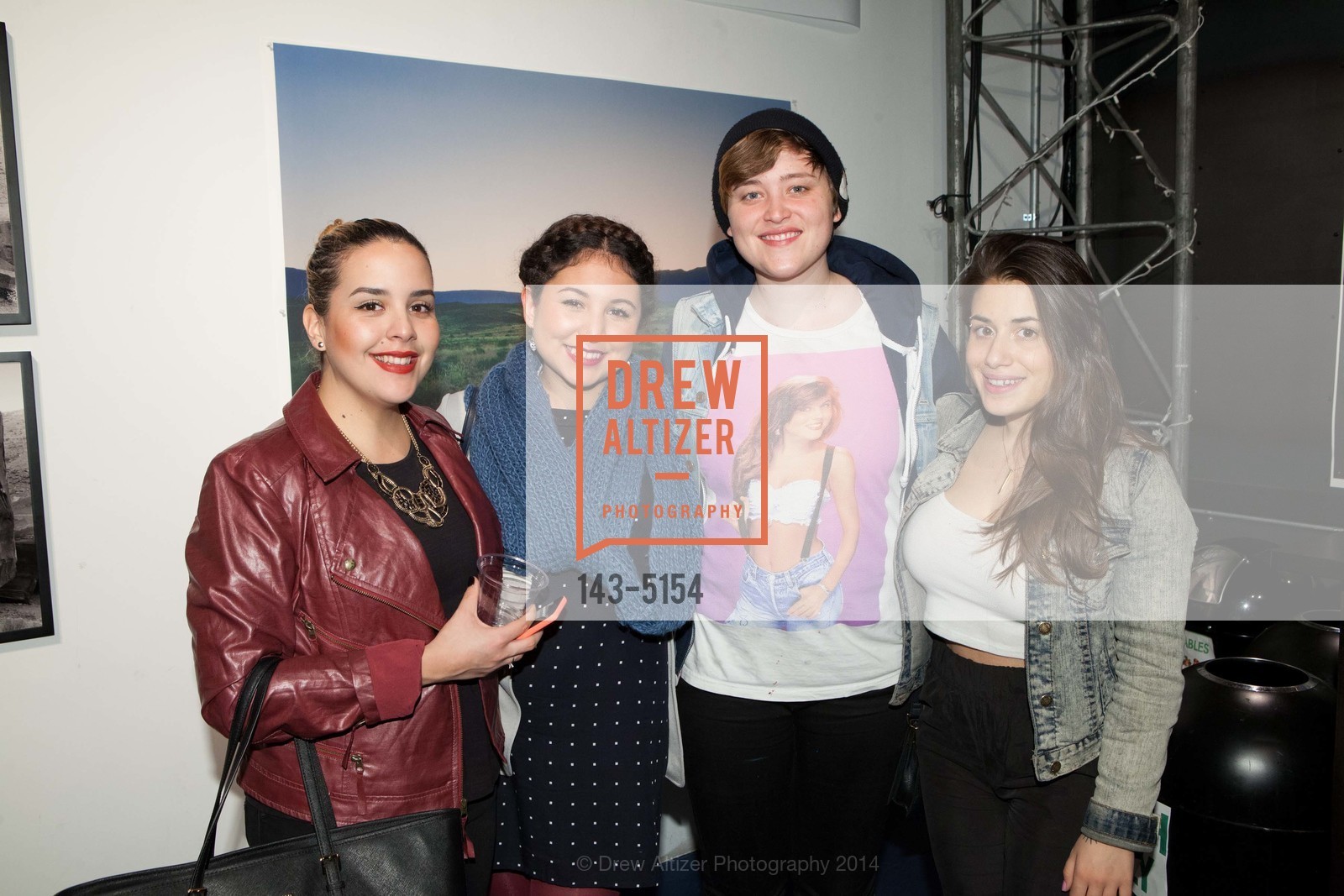 Jessica Monroy, Diana Guerci, Z SPACE GALLERY Opening, US, November 7th, 2014, Photo #143-5154 Jessica Monroy, Diana Guerci, Photo #143-5154