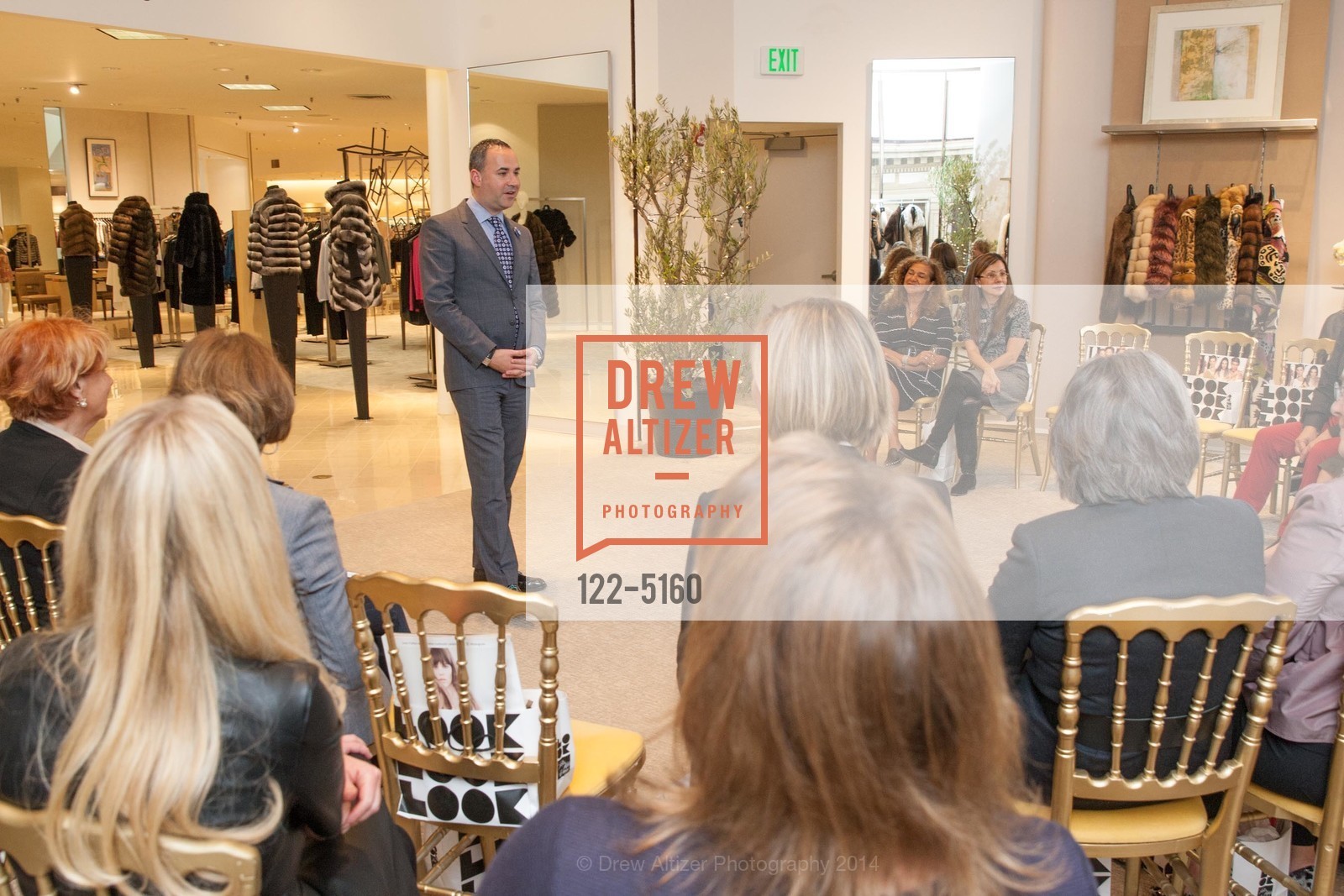 Robert Arnold-Kraft, SAKS 5TH AVENUE Fur Salon Presents Giuliana Teso Fur Collection, US, October 24th, 2014, Photo #122-5160 Robert Arnold-Kraft, Photo #122-5160