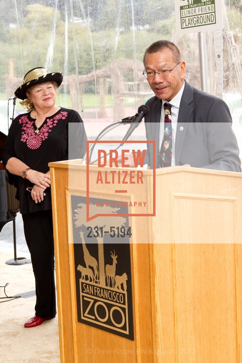 Jan Wahl, Norman Yee, SF ZOO Elinor Friend Playground Grand Opening, US, November 19th, 2013, Photo #231-5194 Jan Wahl, Norman Yee, Photo #231-5194