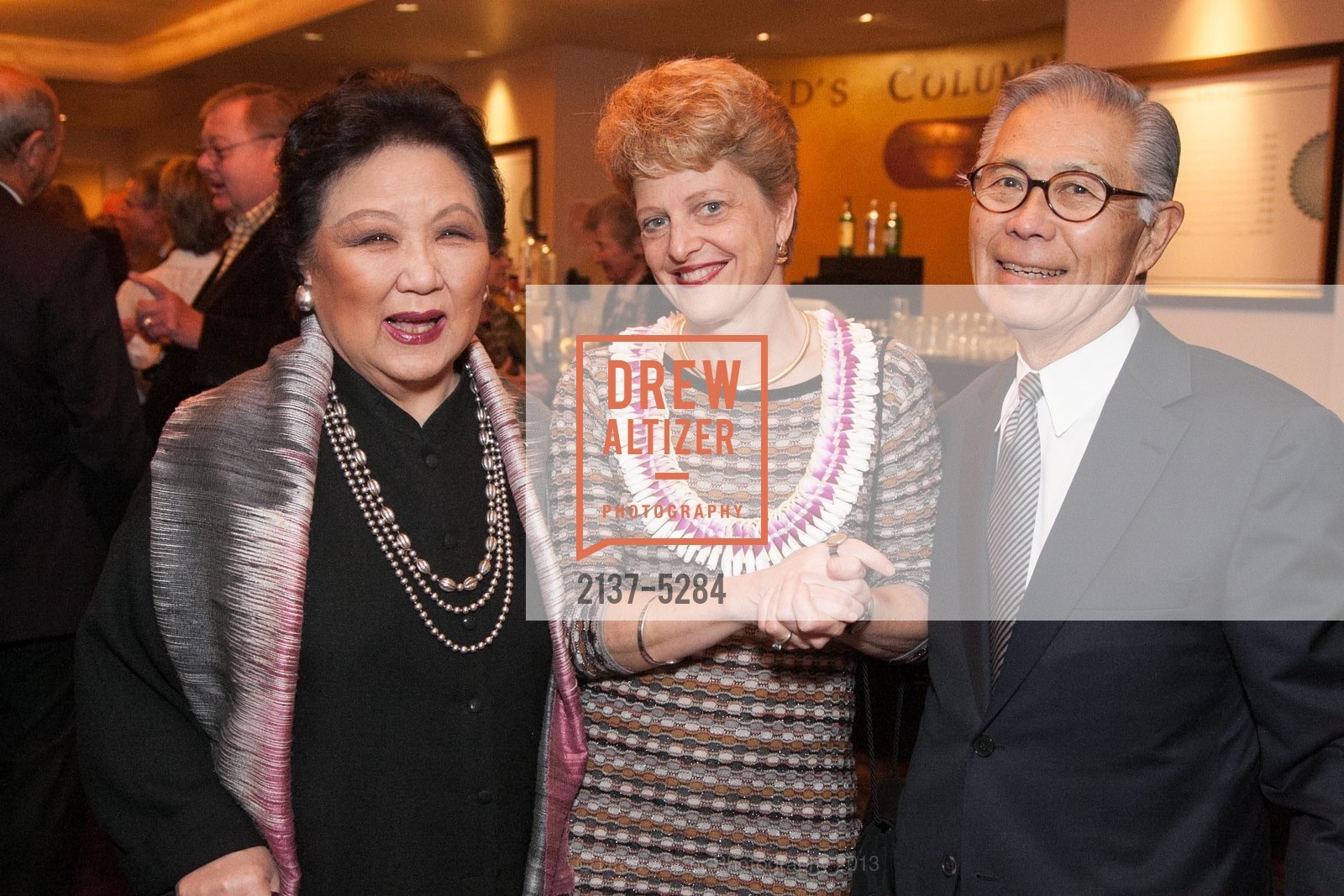 Sue Yung Li, Dale Ikeda, Carey Perloff, A.C.T. Producer Circle Dinner 2013, US, February 13th, 2013, Photo #2137-5284 Sue Yung Li, Dale Ikeda, Carey Perloff, Photo #2137-5284