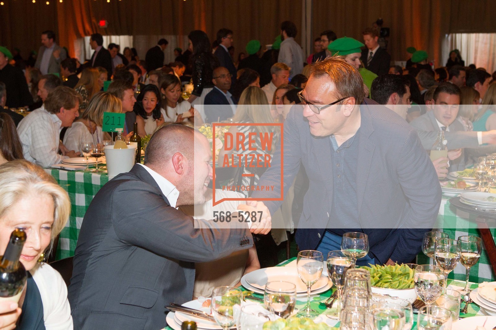 Jony Ive, Stanlee Gatti, TIPPING POINT Benefit 2013, US, May 2nd, 2013, Photo #568-5287 Jony Ive, Stanlee Gatti, Photo #568-5287