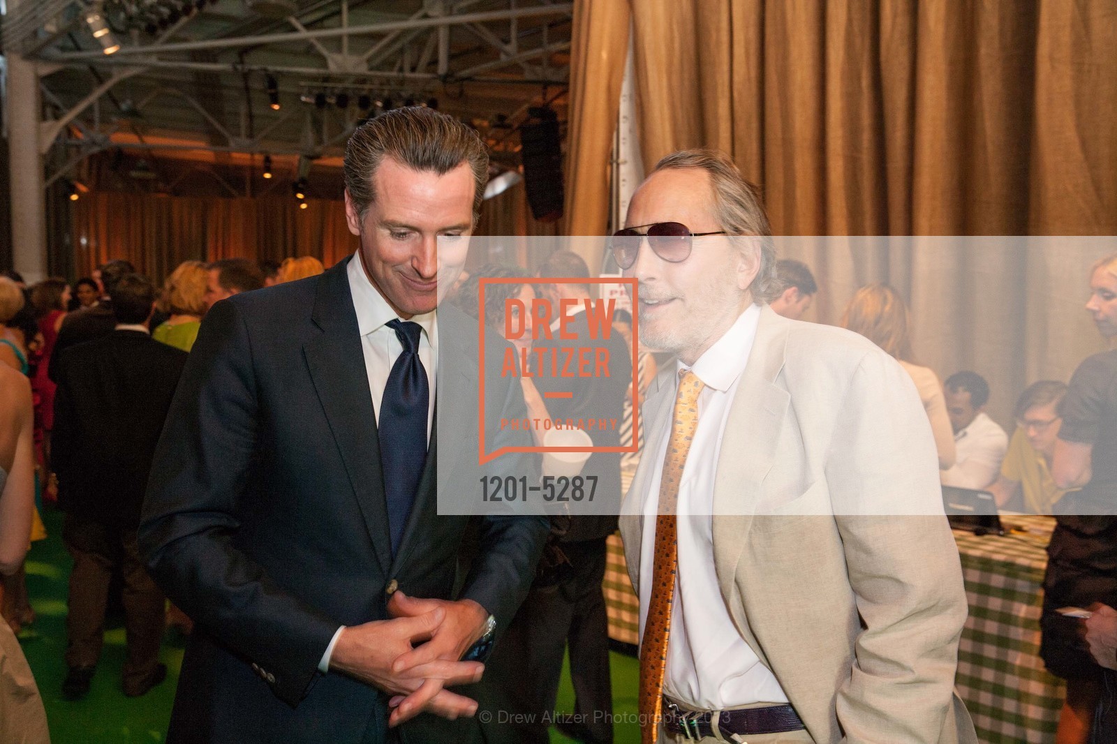 Gavin Newsom, Laney Thornton, TIPPING POINT Benefit 2013, US, May 2nd, 2013, Photo #1201-5287 Gavin Newsom, Laney Thornton, Photo #1201-5287