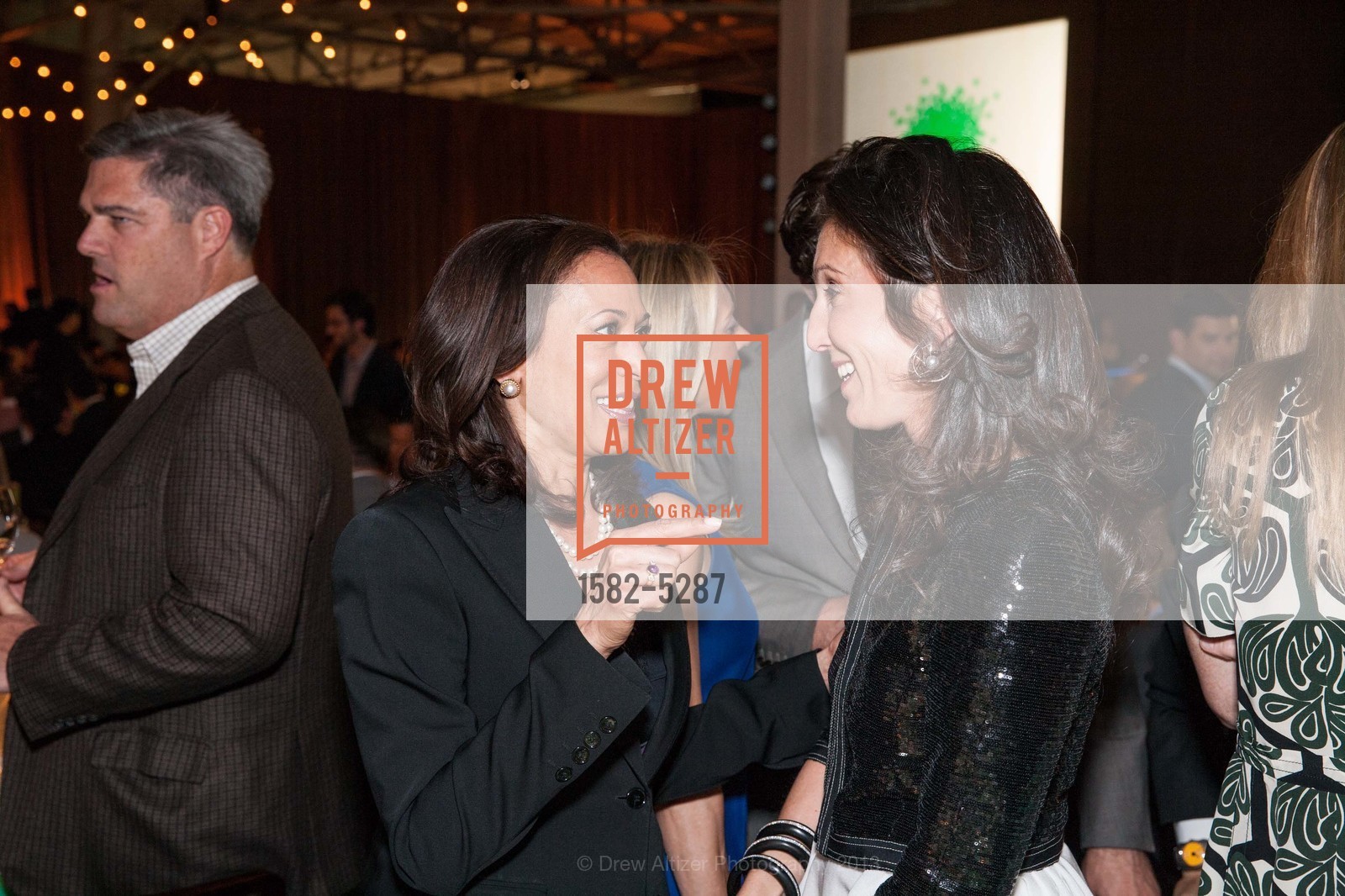 Kamala Harris, Sloan Barnett, TIPPING POINT Benefit 2013, Various, August 11th, 2020, Photo #1582-5287 Kamala Harris, Sloan Barnett, Photo #1582-5287